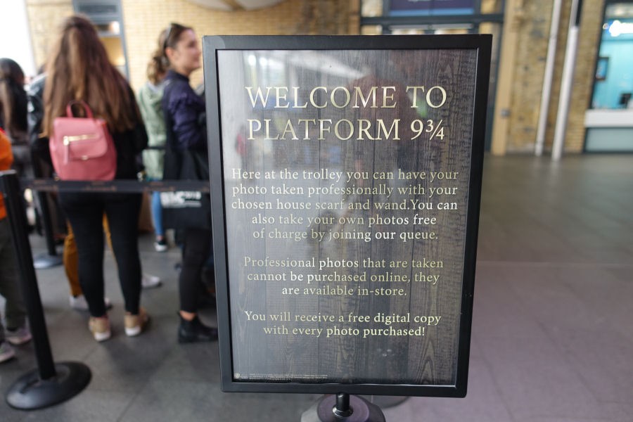 013 Harry Potter Platform 9 and three-fourths at Kings Cross